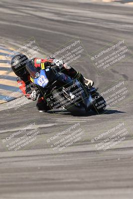 media/Dec-07-2025-CVMA (Sun) [[3e7d2de5dc]]/Race 7-Formula Lightweight Twins Shootout/